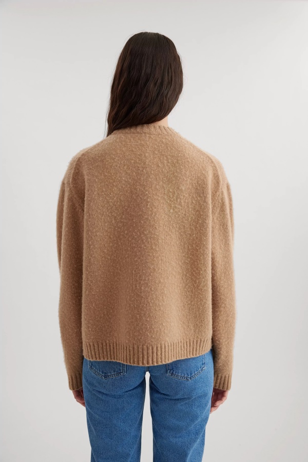 Beyond Sweater Axel Arigato Camel Beige