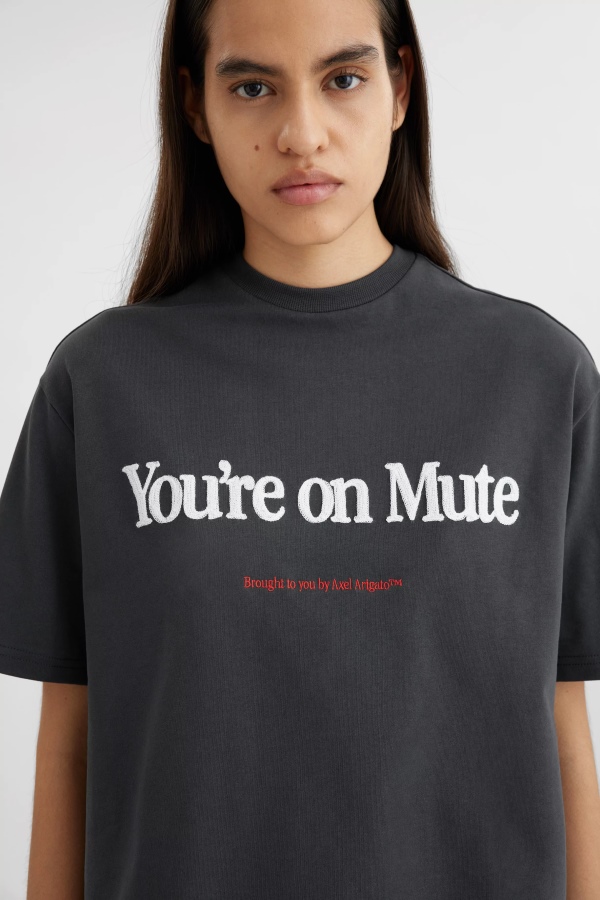 Mute T-shirt Axel Arigato Faded Black