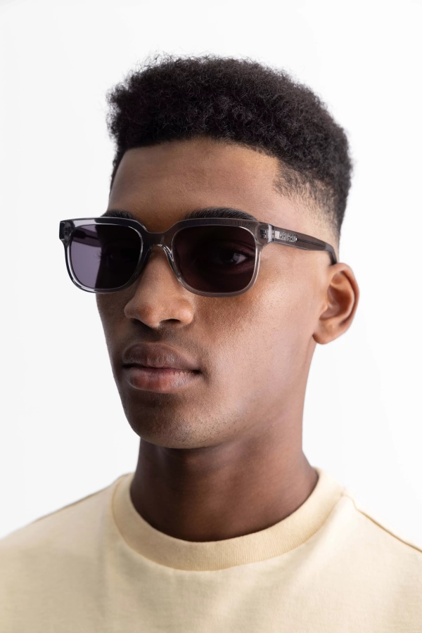 Jet Square Sunglasses Light Grey Grey Axel Arigato