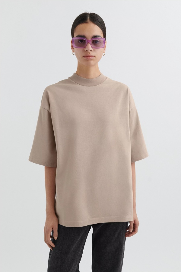 Formula Oversized T-shirt Light Taupe Axel Arigato