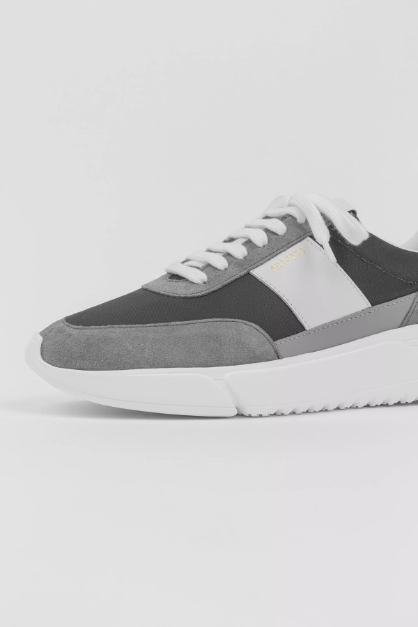 Genesis Vintage Runner Axel Arigato Black White