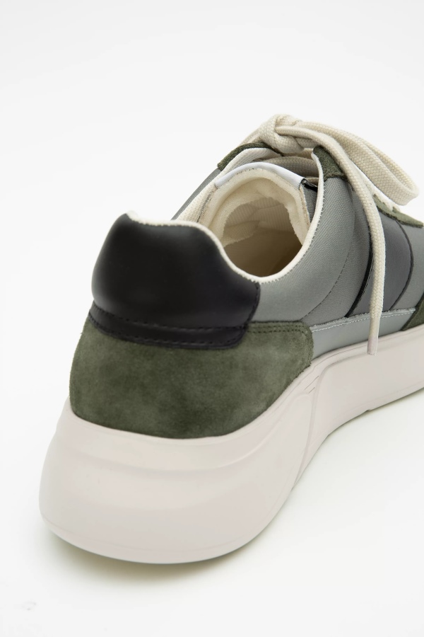 Axel Arigato Dark Green Genesis Vintage Runner