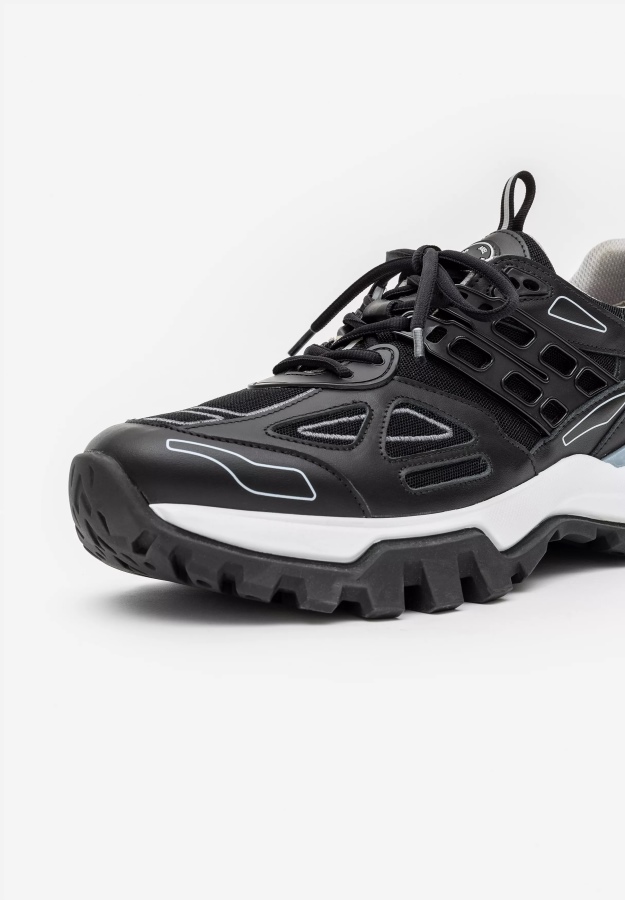 Axel Arigato Marathon R-Tic Black