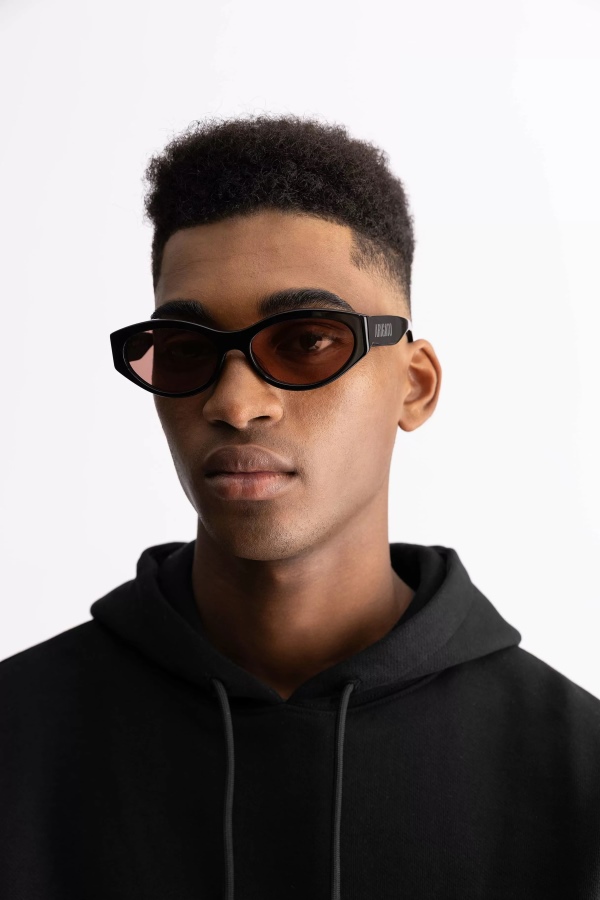 Axel Arigato Tonia Cat-Eye Sunglasses Black Dark Blush