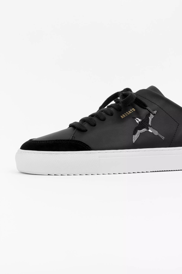 Clean 90 Triple Bee Bird Axel Arigato Black