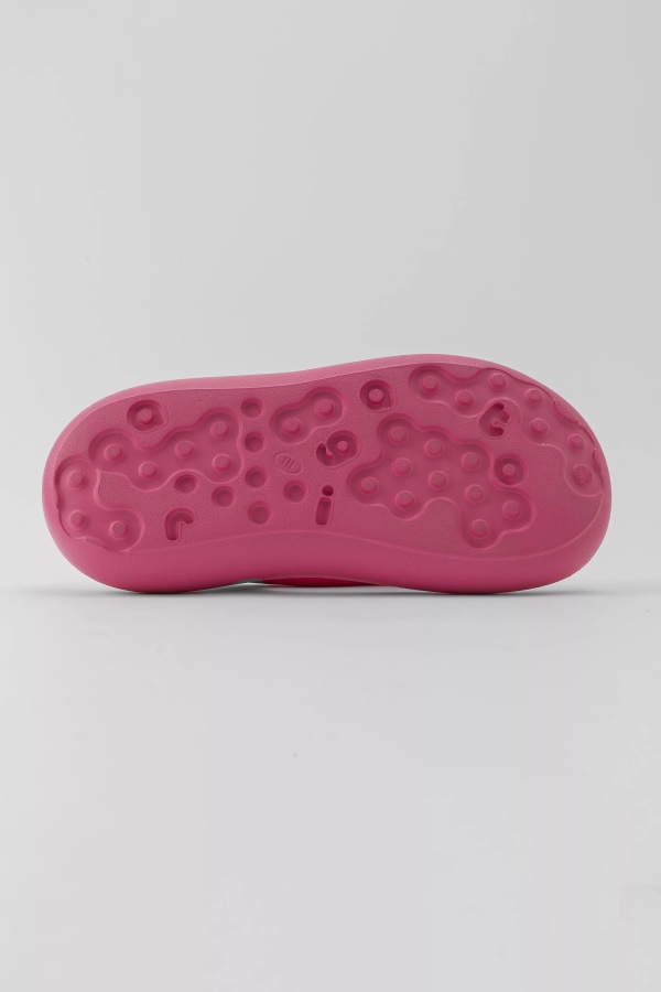 Delta Sandal Pink Axel Arigato