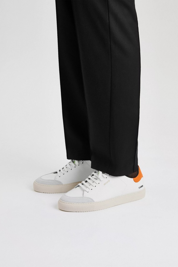 Clean 90 Triple Orange Black Neon Axel Arigato