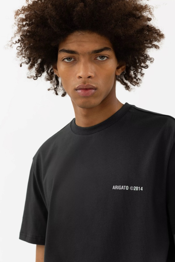 Monogram T-shirt Axel Arigato Faded Black