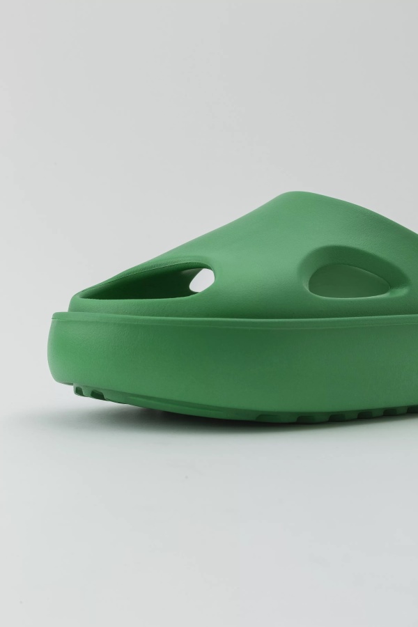 Magma Sandal Axel Arigato Bright Green