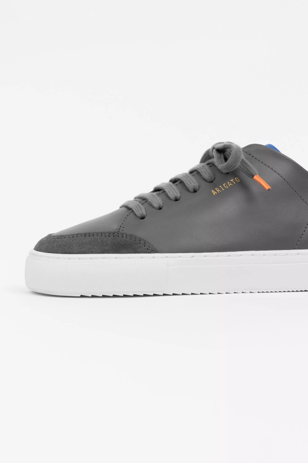 Clean 90 Triple Axel Arigato Grey