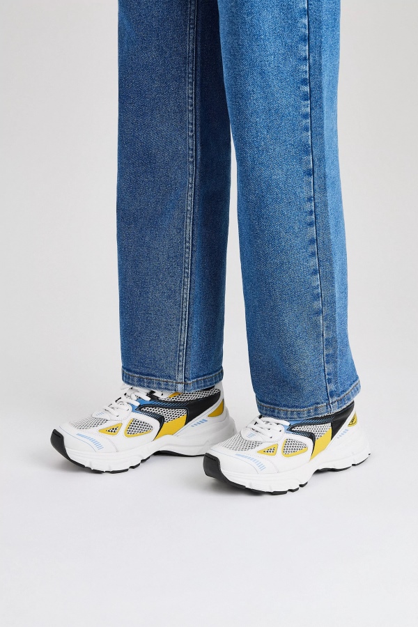 Marathon Runner White Axel Arigato