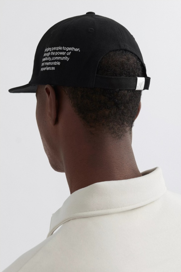London Cap Axel Arigato Black